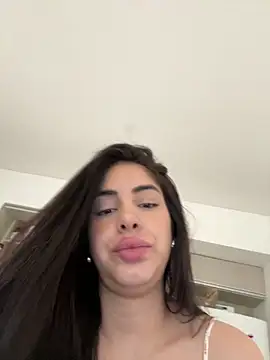 Snapshot of Magui21 chatting on 03/14/26, 05:29 Magui21 online show from 03/14/26, 05:29