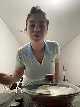 Snapshot of Magui21 chatting on 03/17/26, 11:52 Magui21 online show from 03/17/26, 11:52