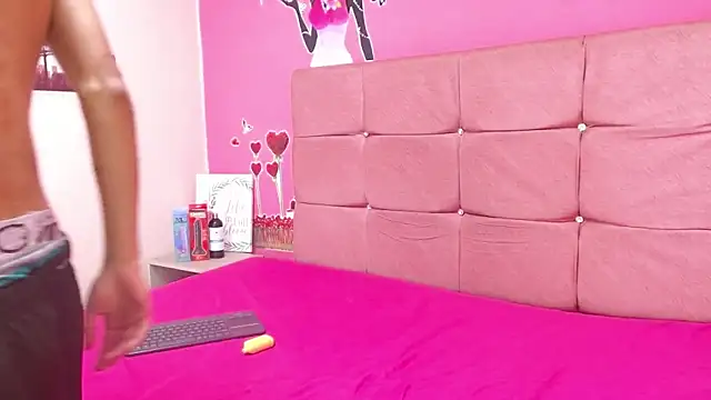 Snapshot of maverickhotson303av chatting on 12/04/25, 04:55 maverickhotson303av online show from 12/04/25, 04:55