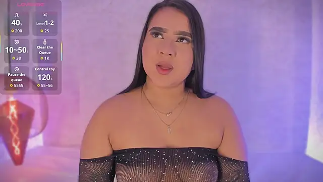 Snapshot of alejandrarojas_ chatting on 12/04/25, 12:03 alejandrarojas online show from 12/04/25, 12:03