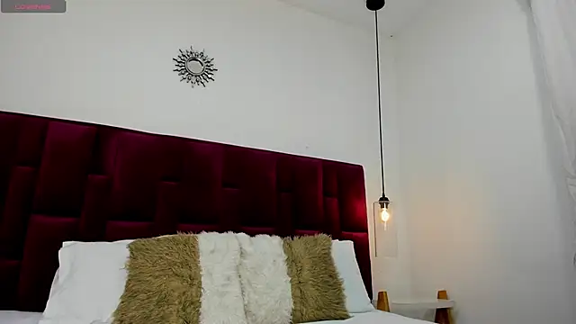 Snapshot of Ambar85 chatting on 12/16/25, 04:06 Ambar85 online show from 12/16/25, 04:06