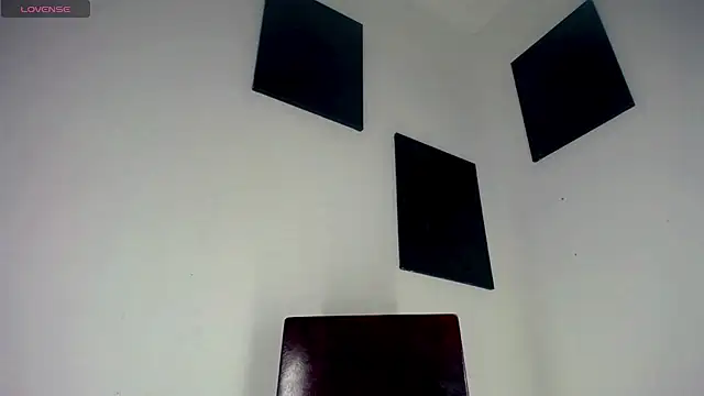 Emily Hotss online show from 12/02/25, 08:04