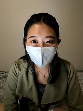 Snapshot of Minagi_Shizuku chatting on 12/04/25, 11:13 Minagi Shizuku online show from 12/04/25, 11:13