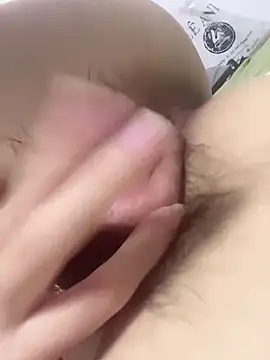 Snapshot of gtasrr chatting on 11/30/25, 06:28 gtasrr online show from 11/30/25, 06:28