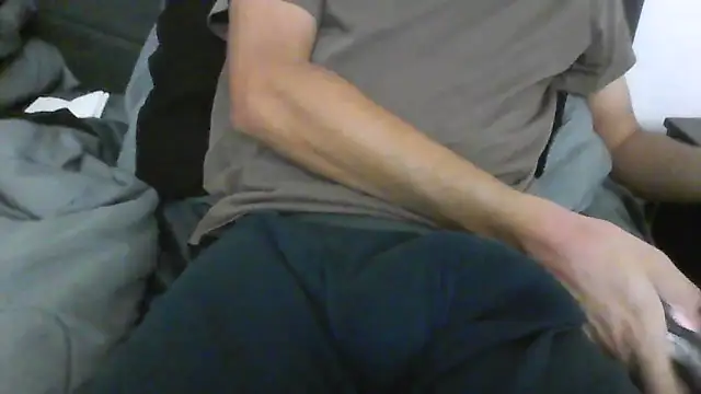 Snapshot of latinman7944 chatting on 04/19/26, 06:46 latinman7944 online show from 04/19/26, 06:46