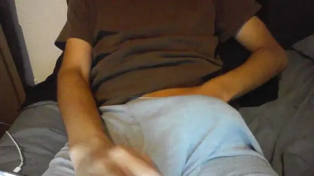Snapshot of latinman7944 chatting on 07/07/26, 06:47 latinman7944 online show from 07/07/26, 06:47
