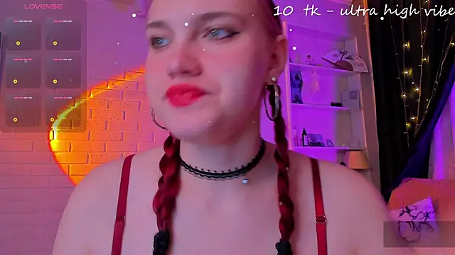 Snapshot of SweetieMarry chatting on 12/21/25, 07:32 SweetieMarry online show from 12/21/25, 07:32