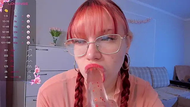 Snapshot of SweetieMarry chatting on 04/15/26, 03:02 SweetieMarry online show from 04/15/26, 03:02