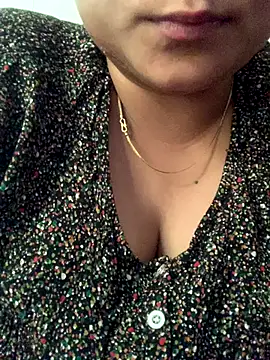 hotladki5 online show from 12/03/25, 09:07