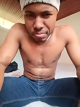 Snapshot of man_black_hot24 chatting on 12/15/25, 09:30 man black hot24 online show from 12/15/25, 09:30