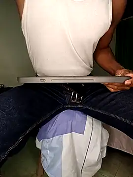 Snapshot of man_black_hot24 chatting on 01/17/26, 01:54 man black hot24 online show from 01/17/26, 01:54