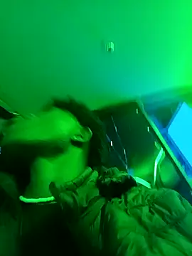 Snapshot of man_black_hot24 chatting on 01/18/26, 04:05 man black hot24 online show from 01/18/26, 04:05