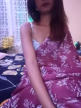 Snapshot of Ammu_Kutty143 chatting on 11/24/25, 01:44 Ammu Kutty143 online show from 11/24/25, 01:44