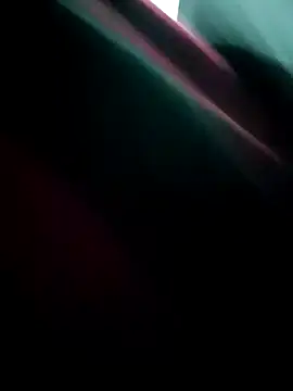 Snapshot of ParejaOcultaXX chatting on 11/25/25, 10:32 ParejaOcultaXX online show from 11/25/25, 10:32