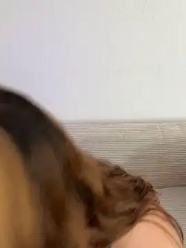 Snapshot of laraslittlesecrett chatting on 03/01/26, 10:28 laraslittlesecrett online show from 03/01/26, 10:28