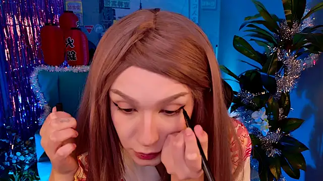 AliceMeowow online show from 12/19/25, 09:16