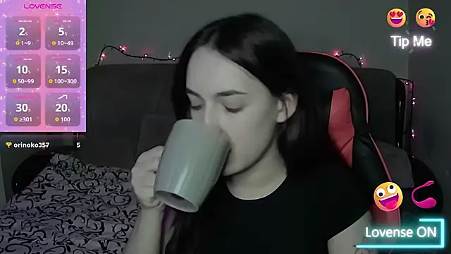 Snapshot of Star_Kate chatting on 11/27/25, 10:01 Star Kate online show from 11/27/25, 10:01