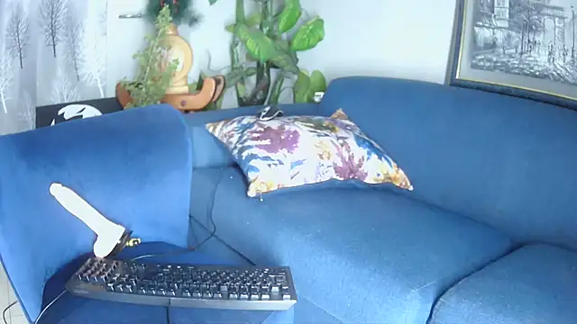 Snapshot of SexyCurves9 chatting on 12/19/25, 11:34 SexyCurves9 online show from 12/19/25, 11:34