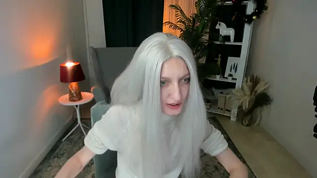 Snapshot of ViktoriaClark chatting on 12/17/25, 10:54 ViktoriaClark online show from 12/17/25, 10:54