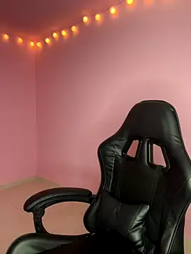 Davne  online show from 11/30/25, 09:08