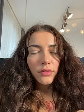 Snapshot of LianixLoverx chatting on 03/22/26, 01:47 LianixLoverx online show from 03/22/26, 01:47