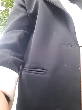 Bea 219 online show from 12/14/25, 12:27