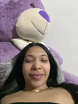 Snapshot of KarolRojas_22 chatting on 07/08/26, 08:57 KarolRojas 22 online show from 07/08/26, 08:57
