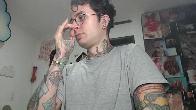 CryBoy13 online show from 12/16/25, 05:45