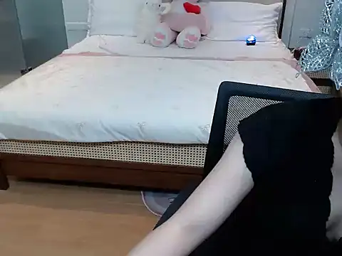LilyViolet123 online show from 12/01/25, 01:38