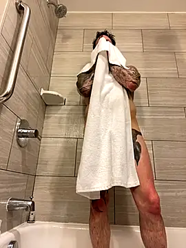 Snapshot of JSizzle13 chatting on 11/25/25, 10:43 JSizzle13 online show from 11/25/25, 10:43