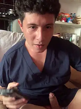 Snapshot of angelxxx95 chatting on 02/06/26, 07:39 angelxxx95 online show from 02/06/26, 07:39