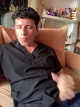 Snapshot of angelxxx95 chatting on 02/27/26, 05:13 angelxxx95 online show from 02/27/26, 05:13