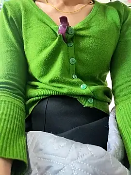 LianLaz online show from 11/24/25, 08:14