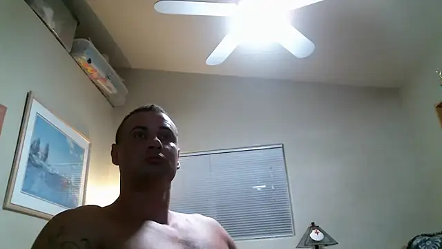 Snapshot of Honorablyrespectedgent chatting on 11/28/25, 04:48 Honorablyrespectedgent online show from 11/28/25, 04:48