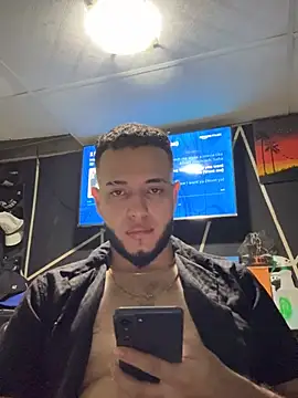 Snapshot of tratosucio chatting on 03/19/26, 05:44 tratosucio online show from 03/19/26, 05:44