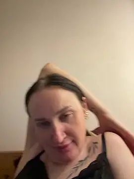 Snapshot of TomilaSi chatting on 01/17/26, 11:52 TomilaSi online show from 01/17/26, 11:52