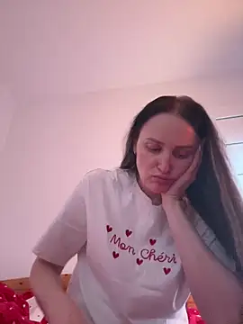 Snapshot of TomilaSi chatting on 02/24/26, 09:02 TomilaSi online show from 02/24/26, 09:02