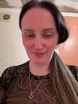 Snapshot of TomilaSi chatting on 03/08/26, 02:04 TomilaSi online show from 03/08/26, 02:04