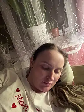 Snapshot of TomilaSi chatting on 03/10/26, 08:14 TomilaSi online show from 03/10/26, 08:14