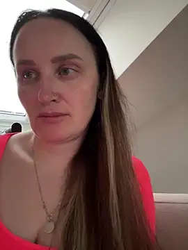 TomilaSi online show from 06/11/26, 06:39