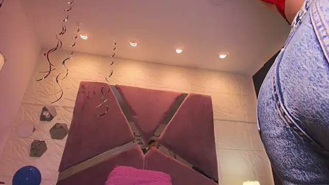 sol-angel online show from 06/27/26, 04:34