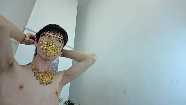 Snapshot of YugoAsian chatting on 12/05/25, 08:38 YugoAsian online show from 12/05/25, 08:38