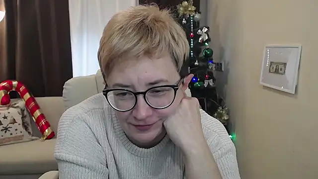 ChristinaRainforce online show from 11/26/25, 07:20