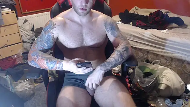 Snapshot of kiltedbody chatting on 12/20/25, 06:48 kiltedbody online show from 12/20/25, 06:48