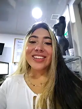 Manuela Velvet online show from 11/27/25, 02:24