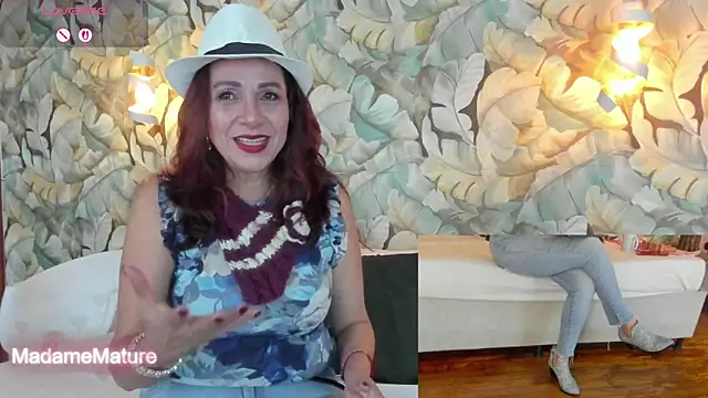 Snapshot of Madame_Angelic_1 chatting on 12/03/25, 03:58 Madame Angelic 1 online show from 12/03/25, 03:58