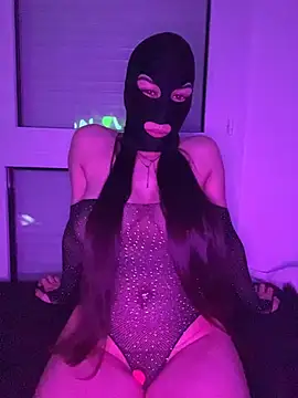 Snapshot of linaatchikita chatting on 01/10/26, 10:14 linaatchikita online show from 01/10/26, 10:14