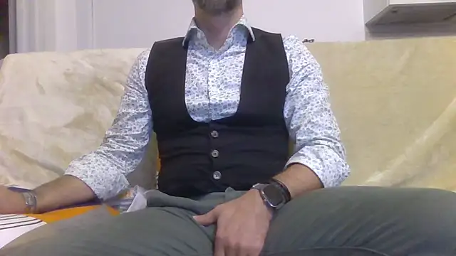 Eroshotlicker online show from 05/02/26, 09:31