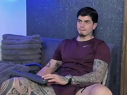  mrcock   online show from 06/17/26, 04:15