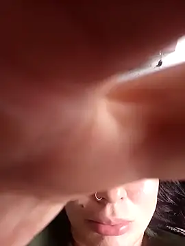 Snapshot of __Aysha chatting on 12/02/25, 08:04 Aysha online show from 12/02/25, 08:04